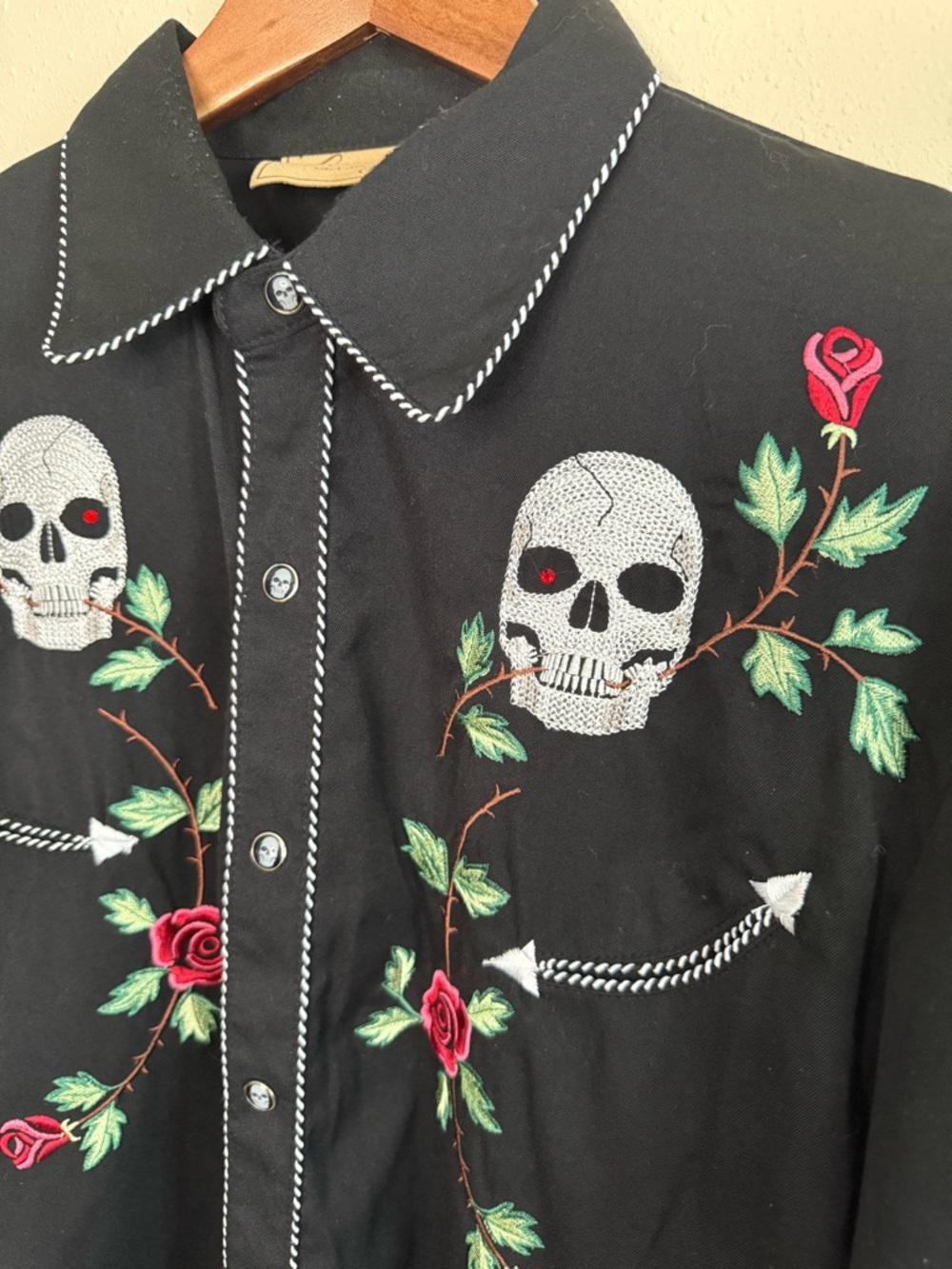 Scully Skull Embroidered Western Shirt Black Roses Oversized L - Picture 11 of 11